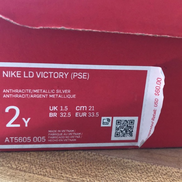 Nike kids shoes size 2 - Picture 6 of 6
